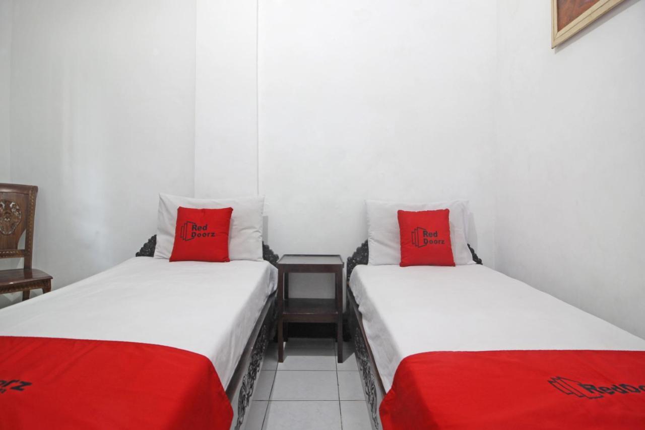 Reddoorz Plus @ Taman Siswa 3 Yogyakarta Exteriér fotografie