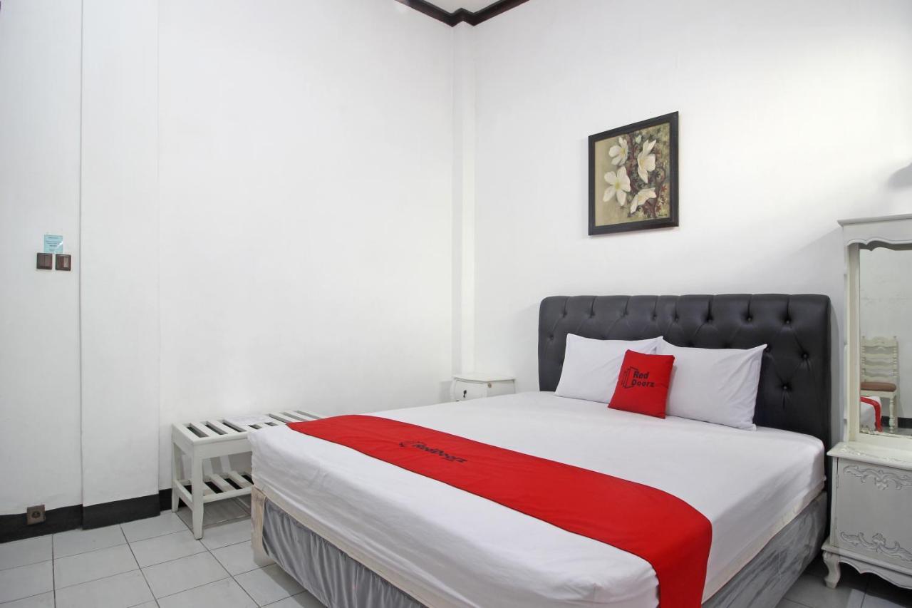 Reddoorz Plus @ Taman Siswa 3 Yogyakarta Exteriér fotografie